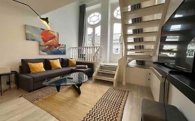 En Un Edificio Senorial: Duplex Totalmente Nuevo.